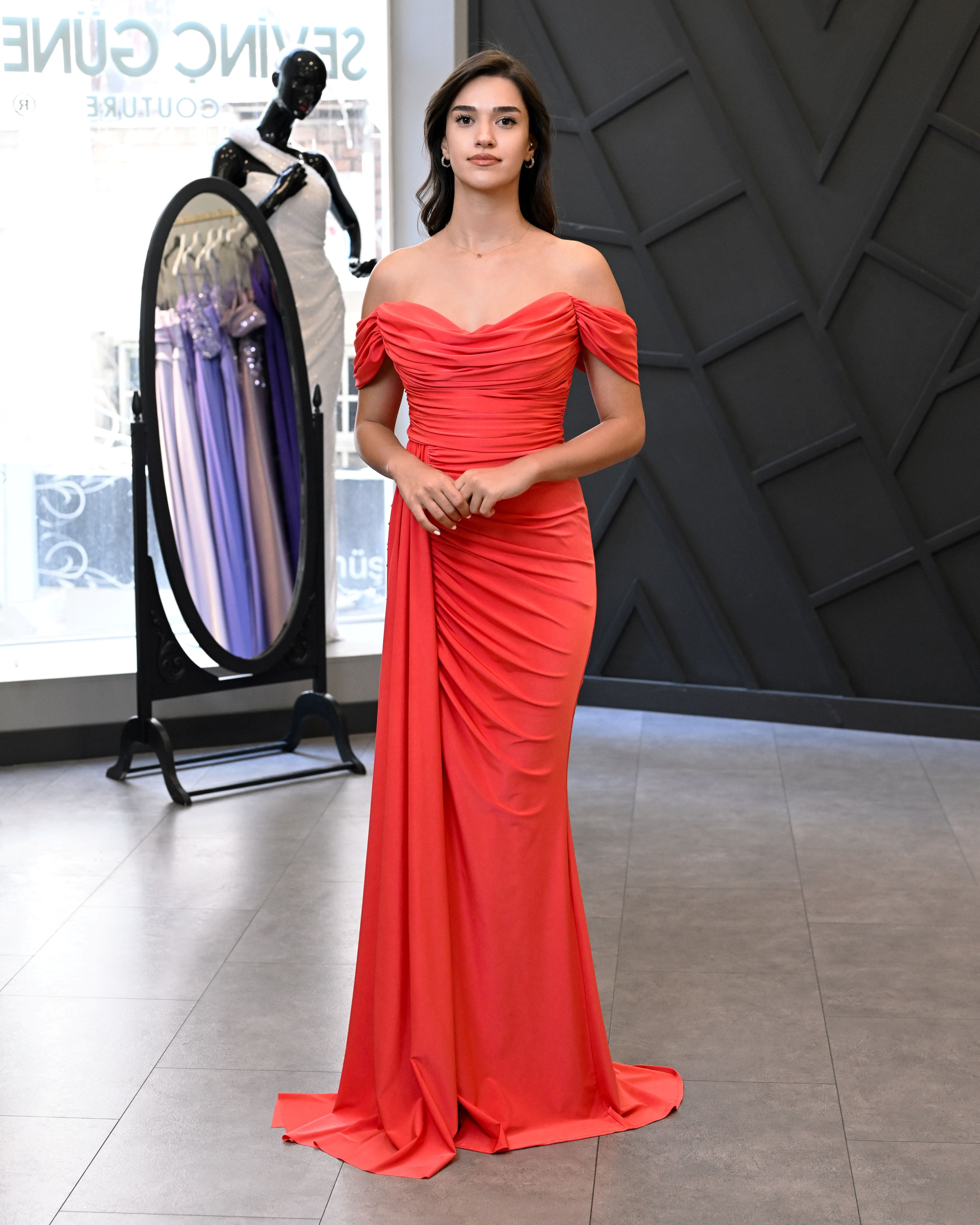 Düşük Kollu Jarse Kumaştan Balık Uzun Abiye Elbise