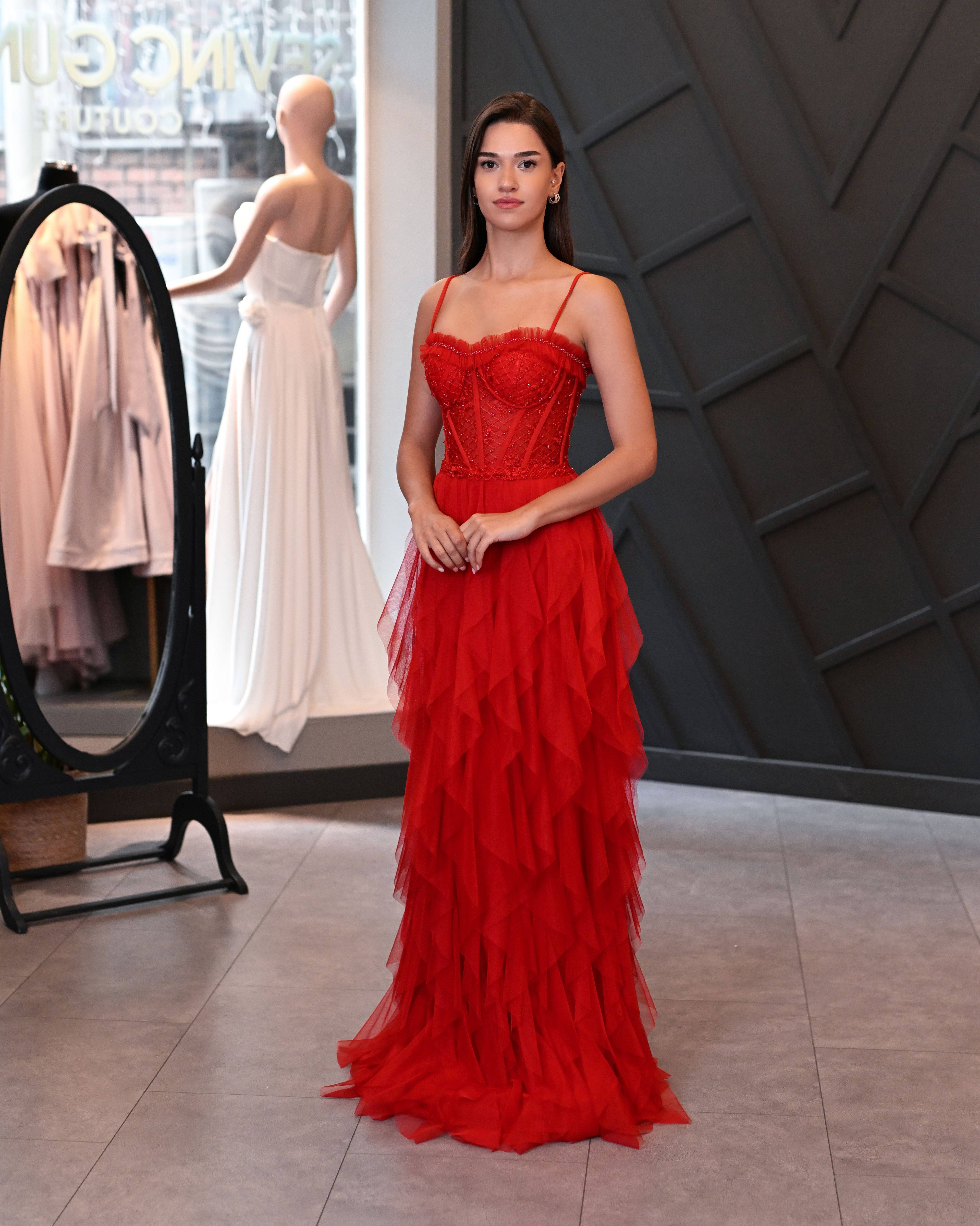 Askılı Dantelli Lazer Kesim Tül Etek Uzun Abiye Elbise