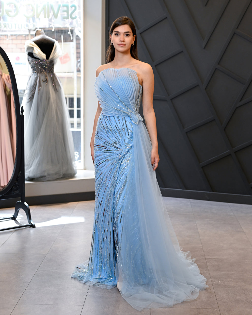 Boncuklu Kumaştan Tek Omuz Uzun Abiye Elbise