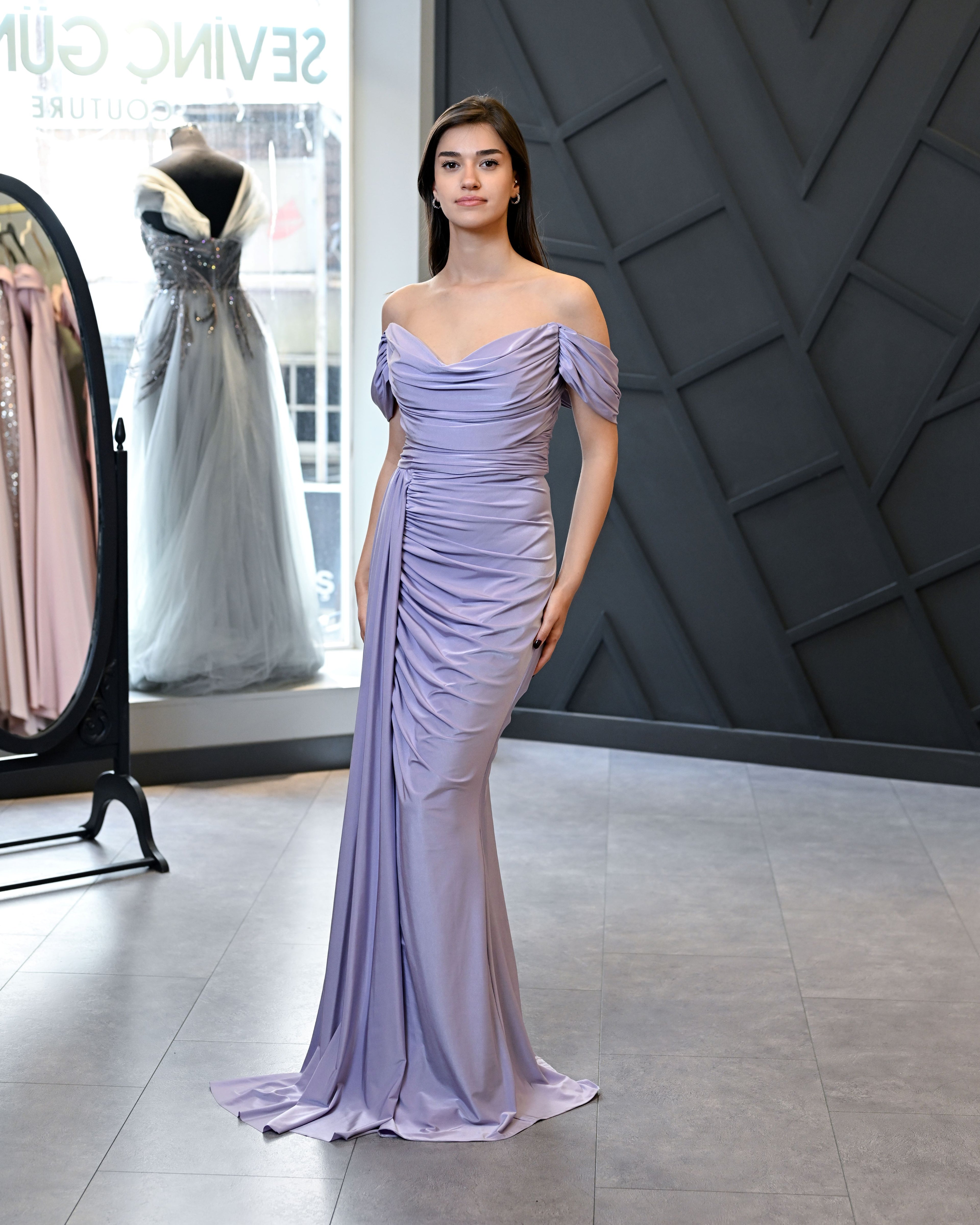 Düşük Kollu Jarse Kumaştan Balık Uzun Abiye Elbise