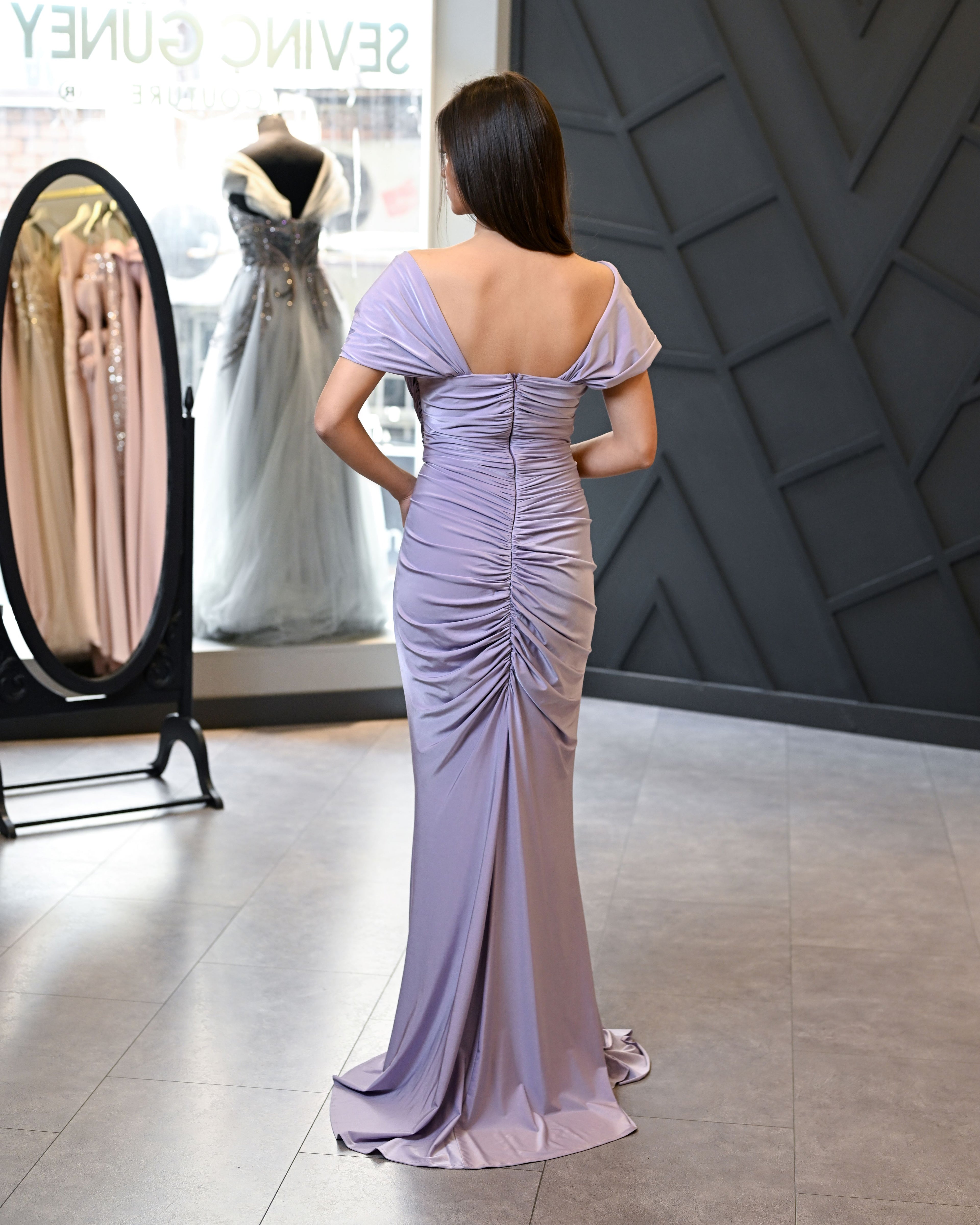 Düşük Kollu Jarse Kumaştan Balık Uzun Abiye Elbise