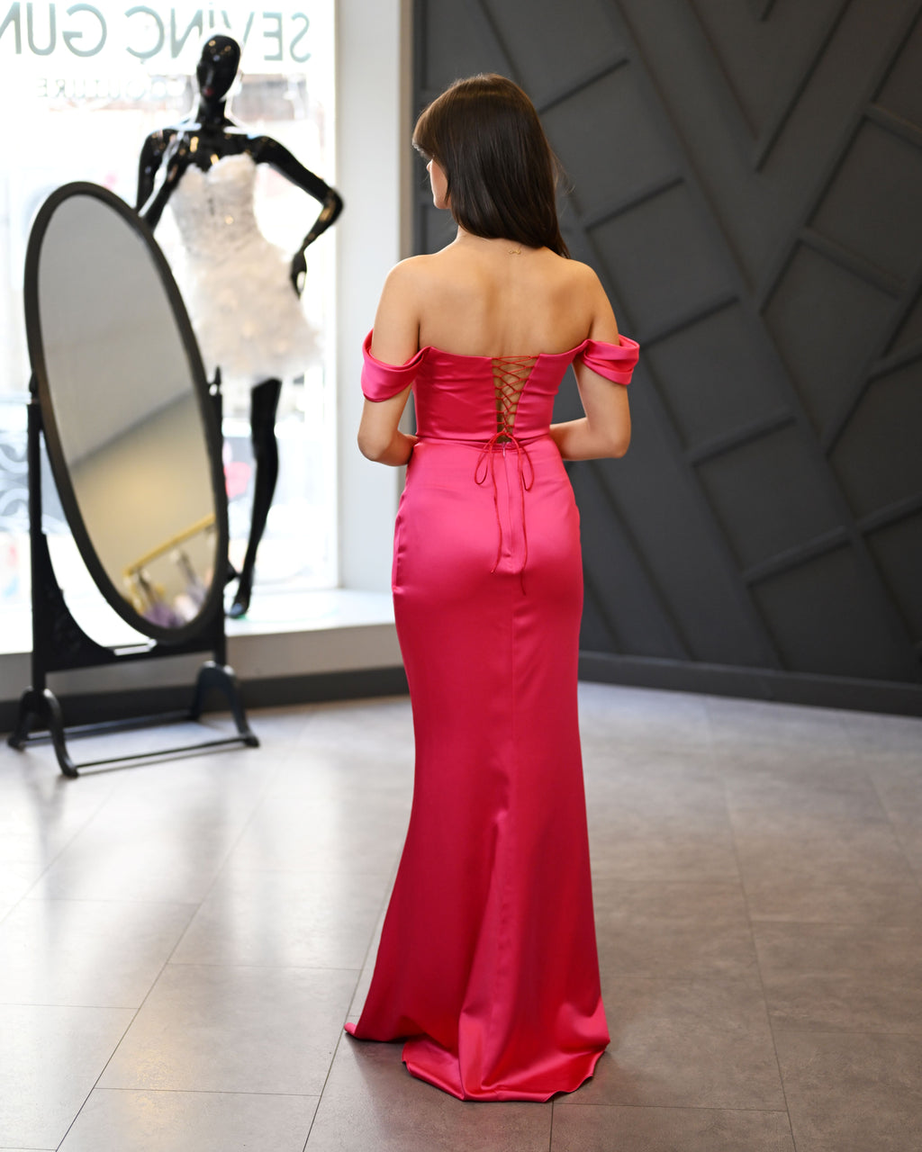 Düşük Kollu Saten Korsaj Beden Uzun Abiye Elbise