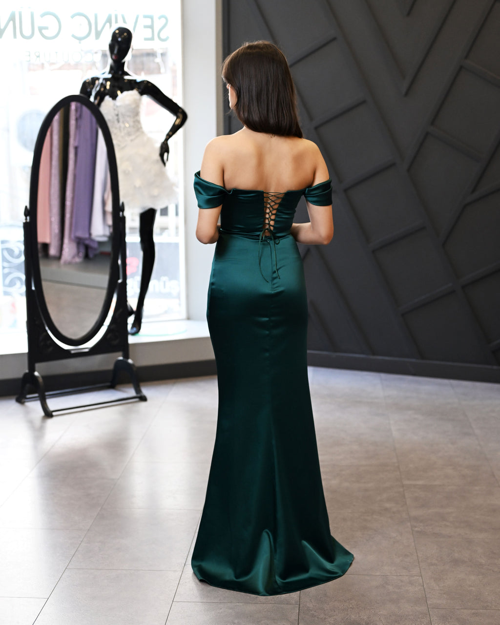 Düşük Kollu Saten Korsaj Beden Uzun Abiye Elbise