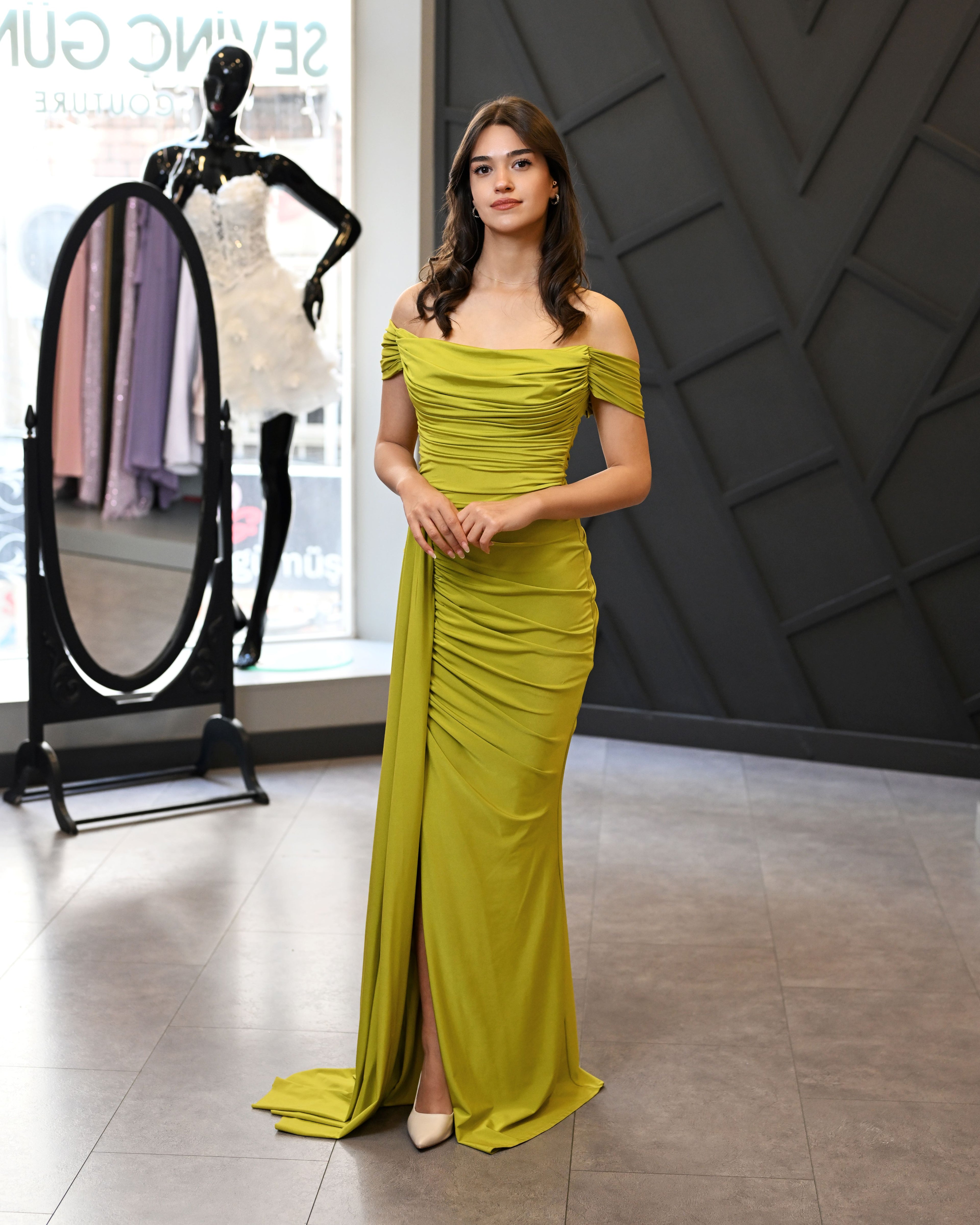 Düşük Kollu Jarse Kumaştan Balık Uzun Abiye Elbise