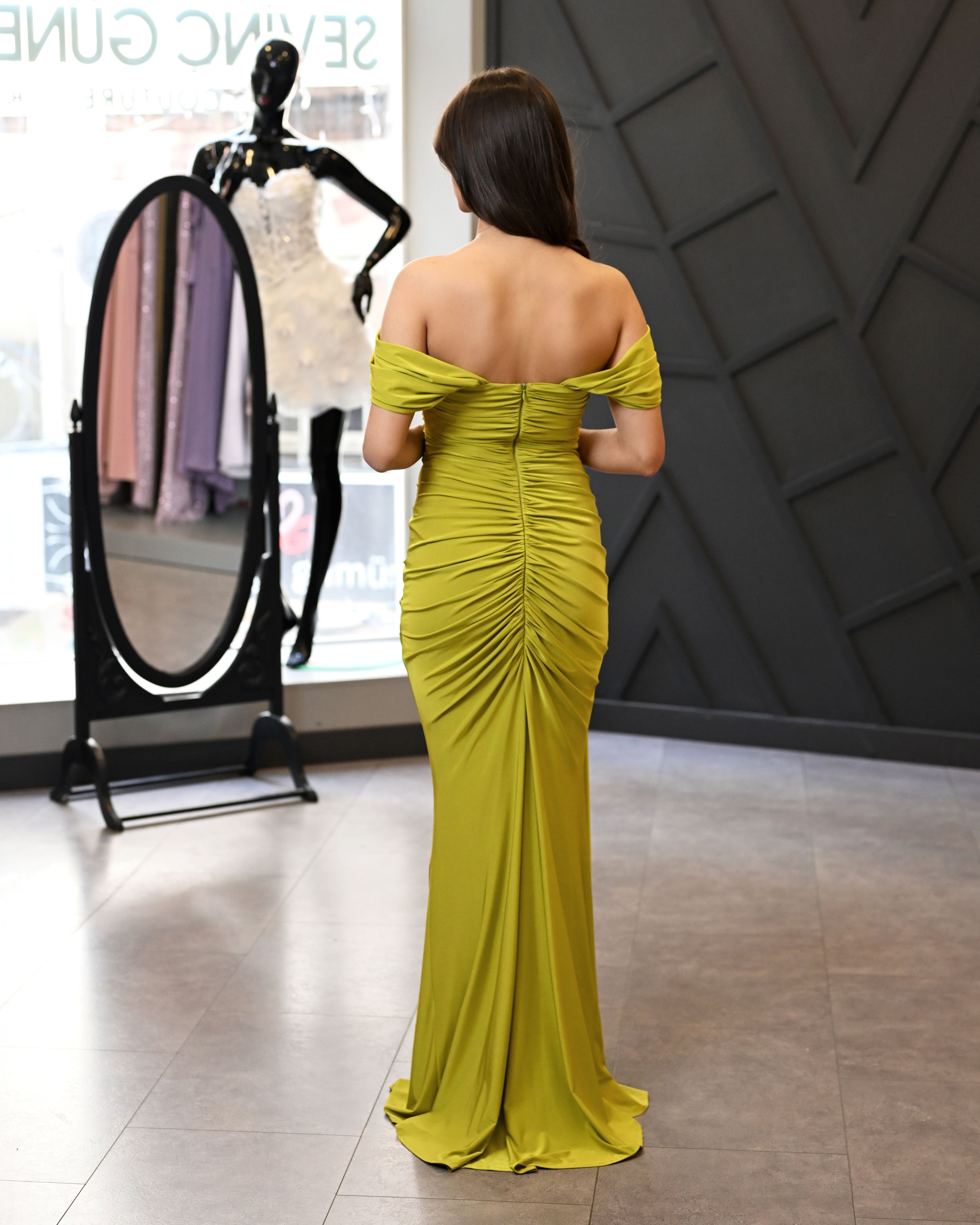 Düşük Kollu Jarse Kumaştan Balık Uzun Abiye Elbise