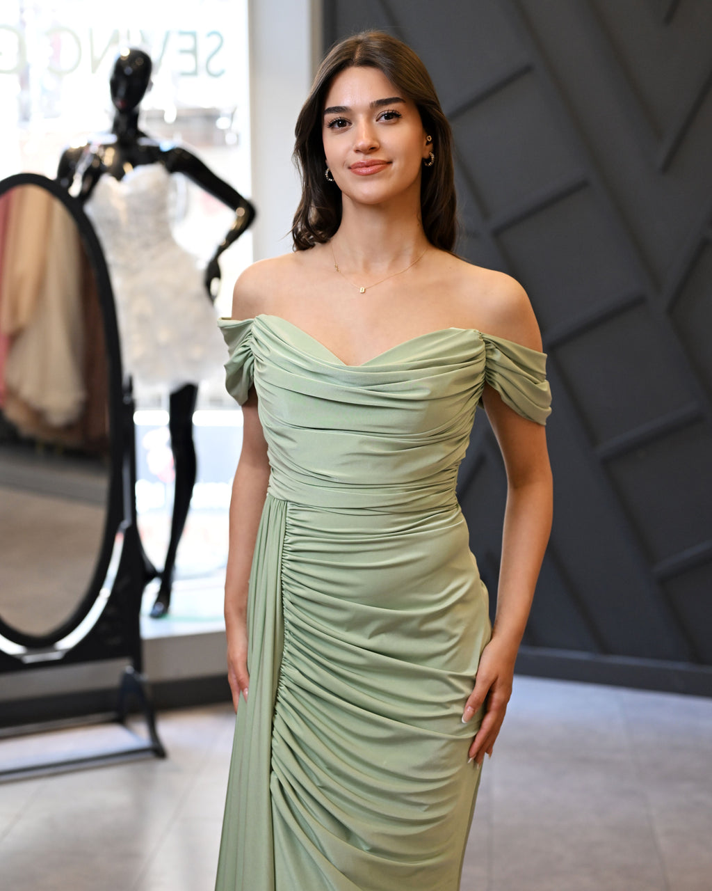 Düşük Kollu Jarse Kumaştan Balık Uzun Abiye Elbise