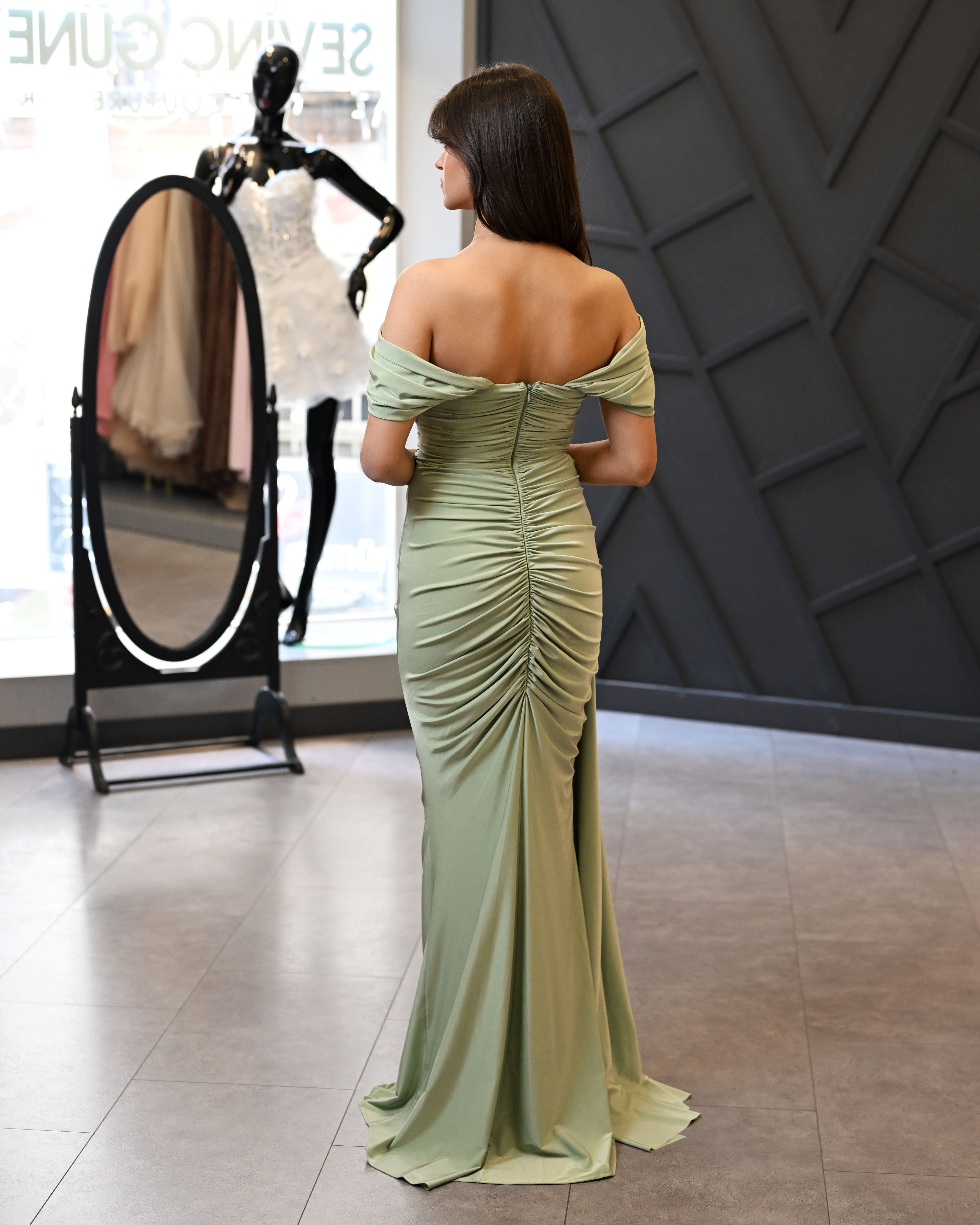 Düşük Kollu Jarse Kumaştan Balık Uzun Abiye Elbise