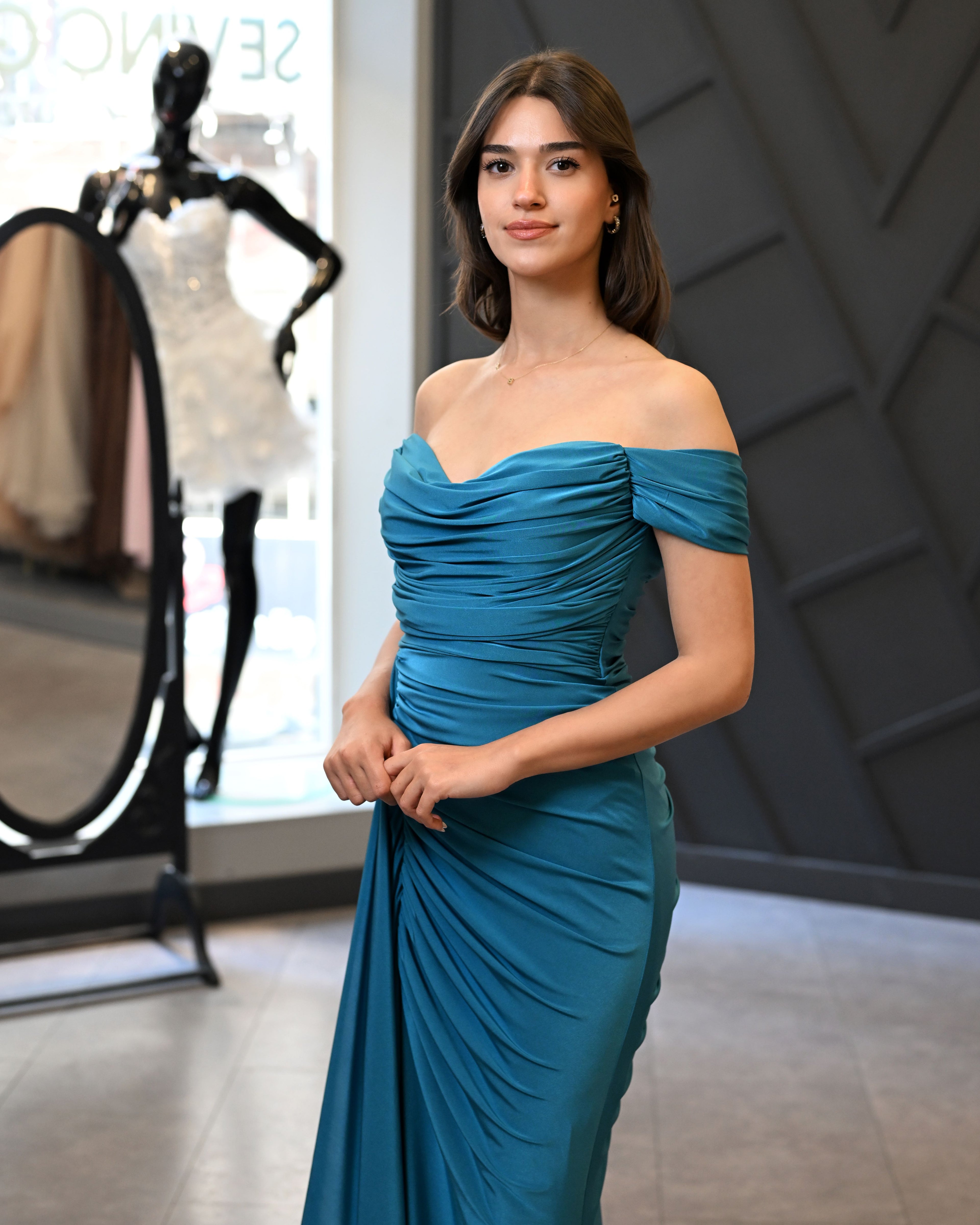 Düşük Kollu Jarse Kumaştan Balık Uzun Abiye Elbise