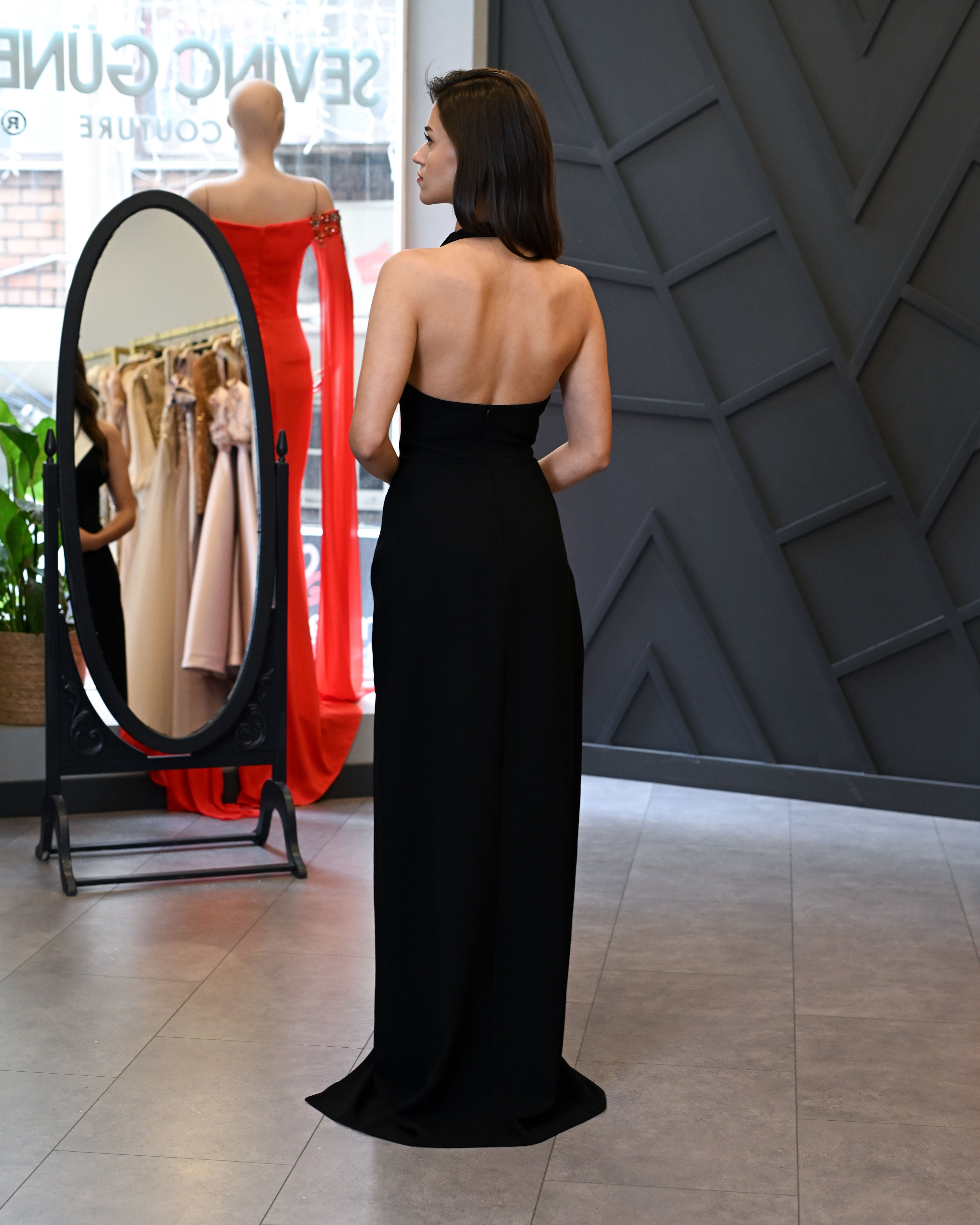 Kruvaze Yaka Yırtmaçlı Krep Abiye Elbise