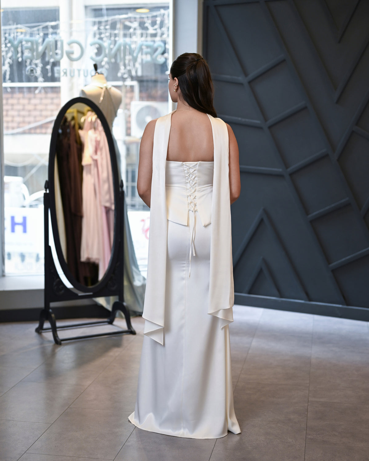Straplez Drape Beden Şallı Lüks Saten Uzun Abiye Elbise