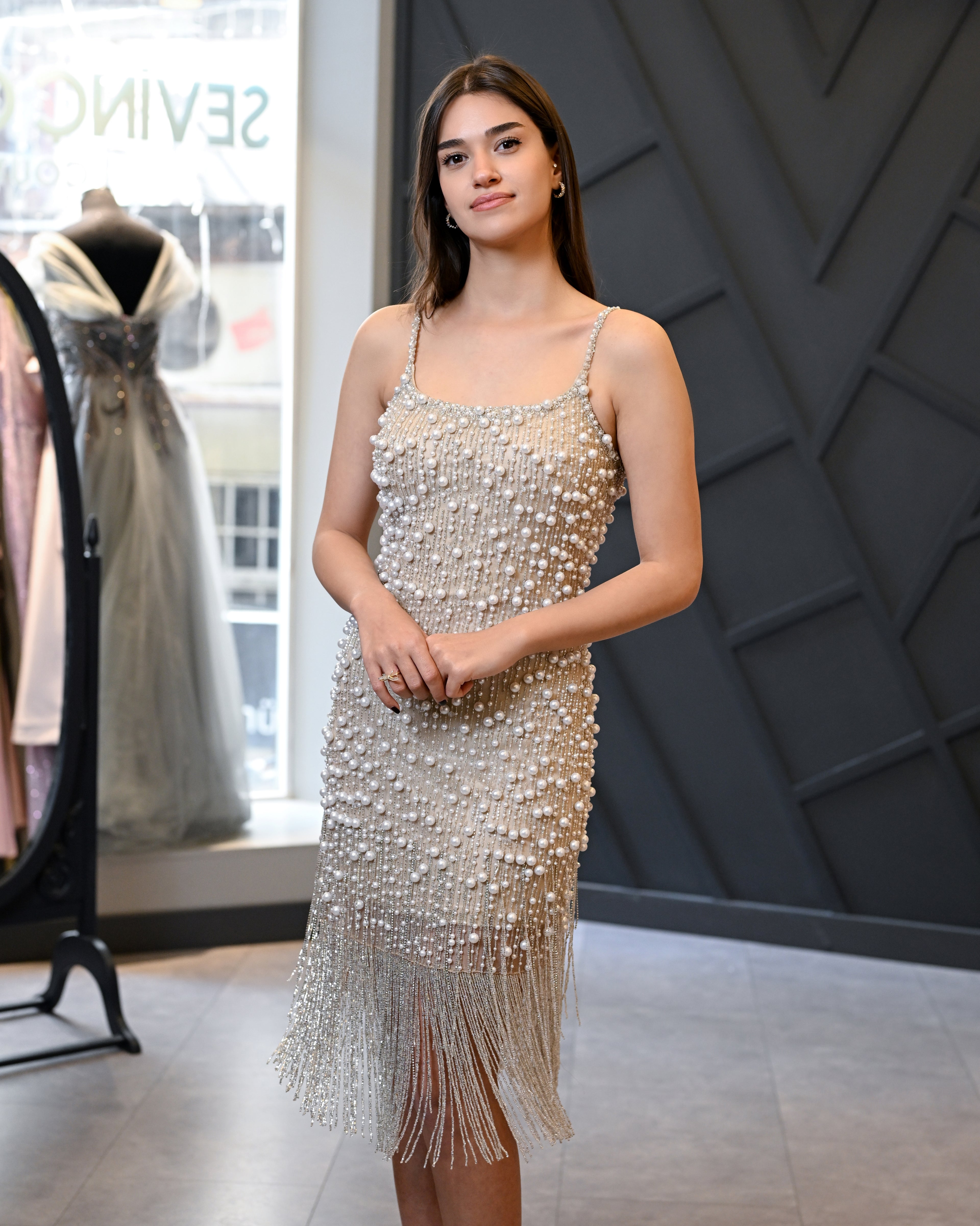 Askılı El İşleme Midi Sarkaç Abiye Elbise