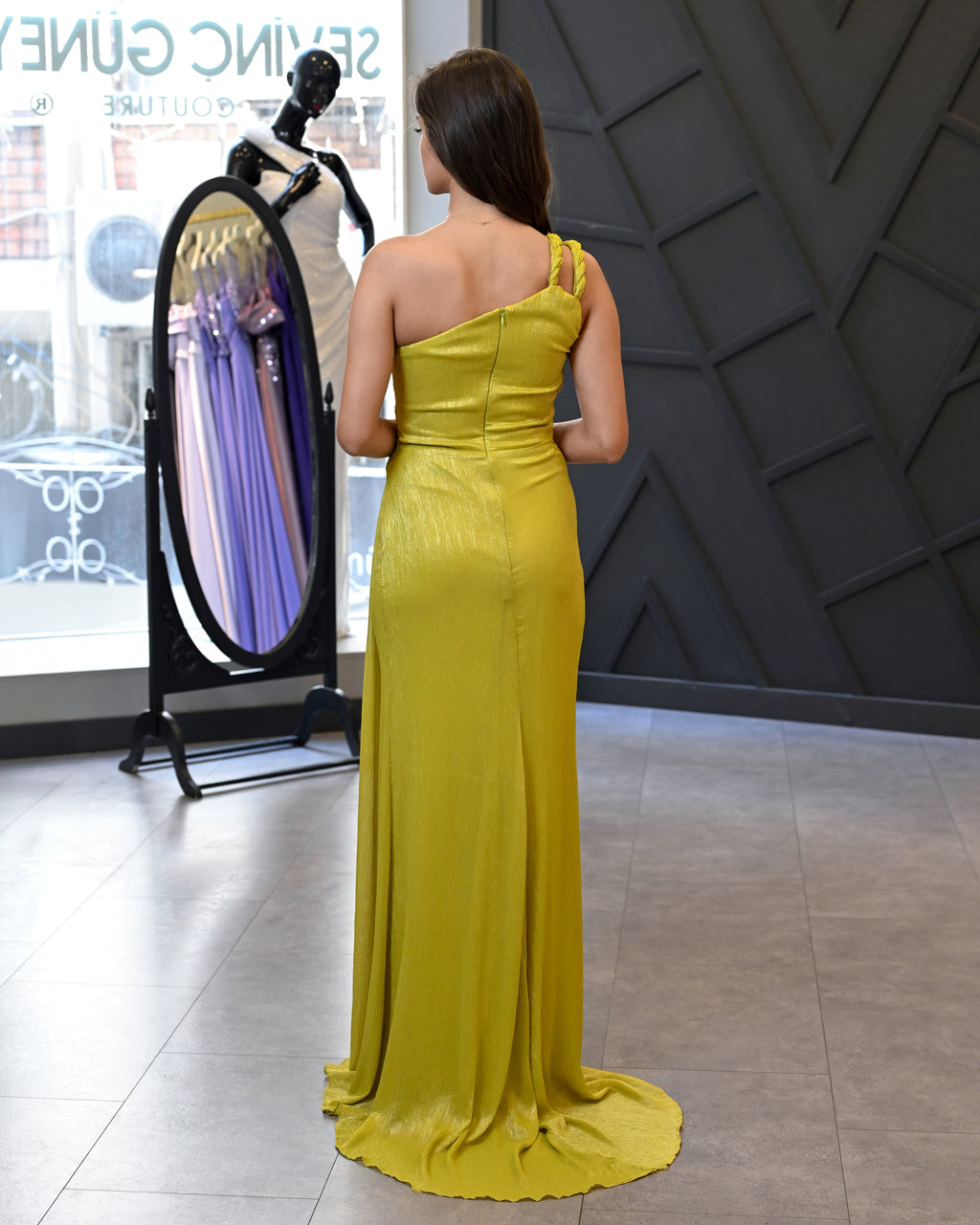 Tek Omuz Yağ Yeşili Şifon Uzun Abiye Elbise