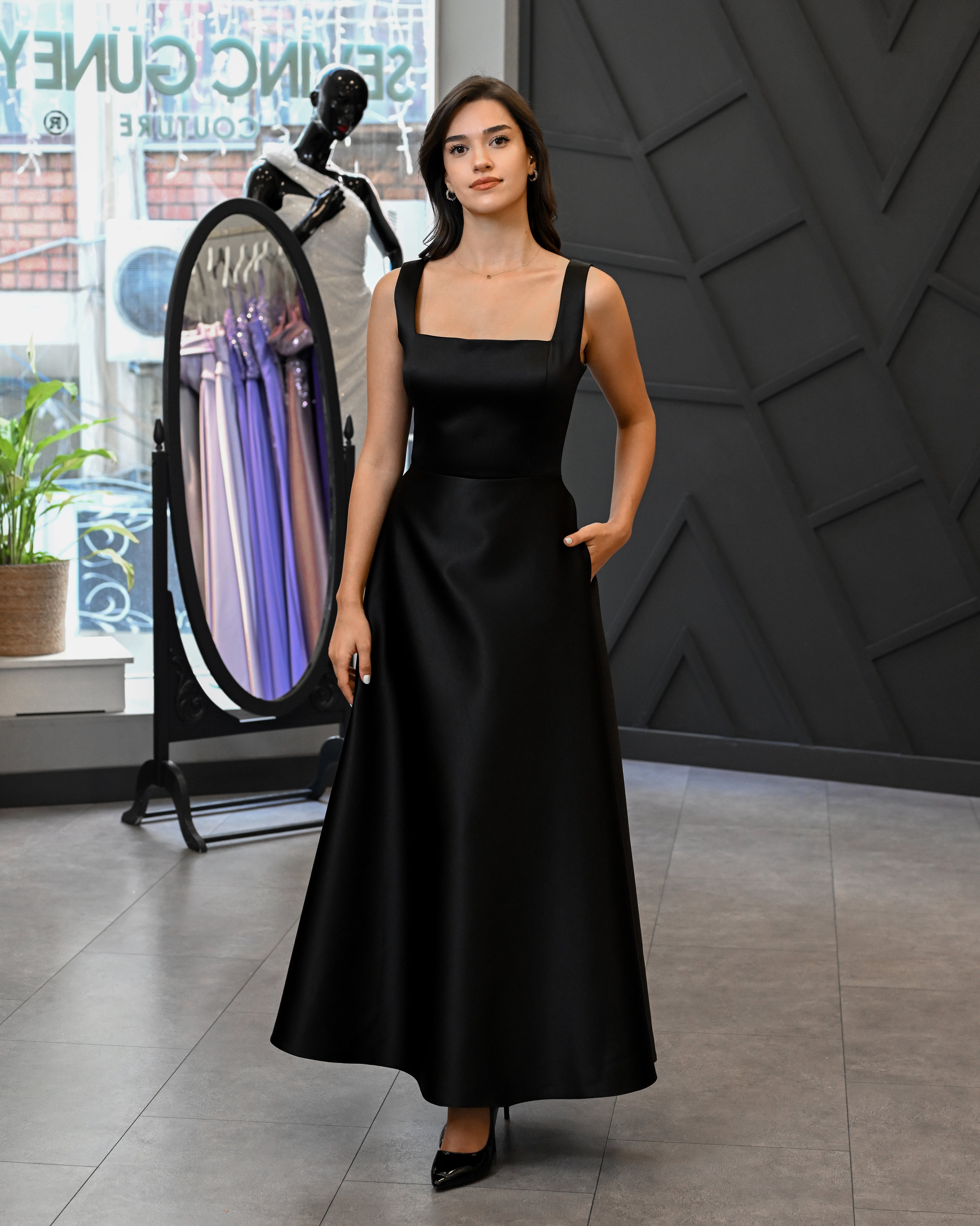 Kendinden Askılı Cepli Saten Midi Abiye Elbise